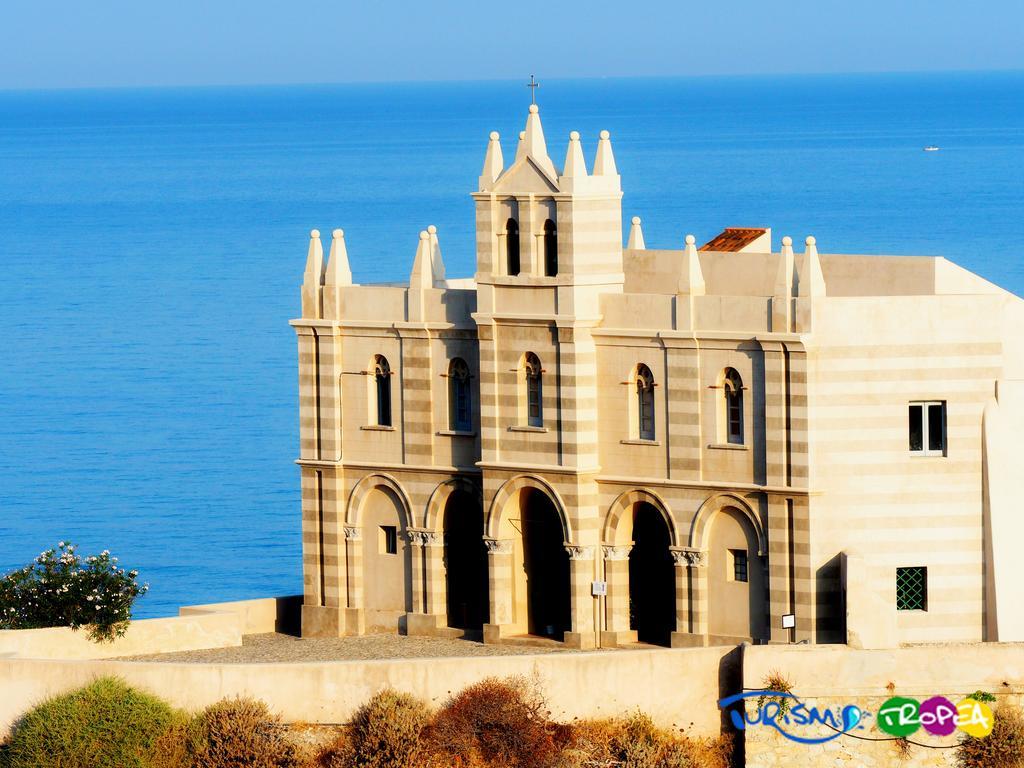Residenza Donna Giovanna تروبيا المظهر الخارجي الصورة