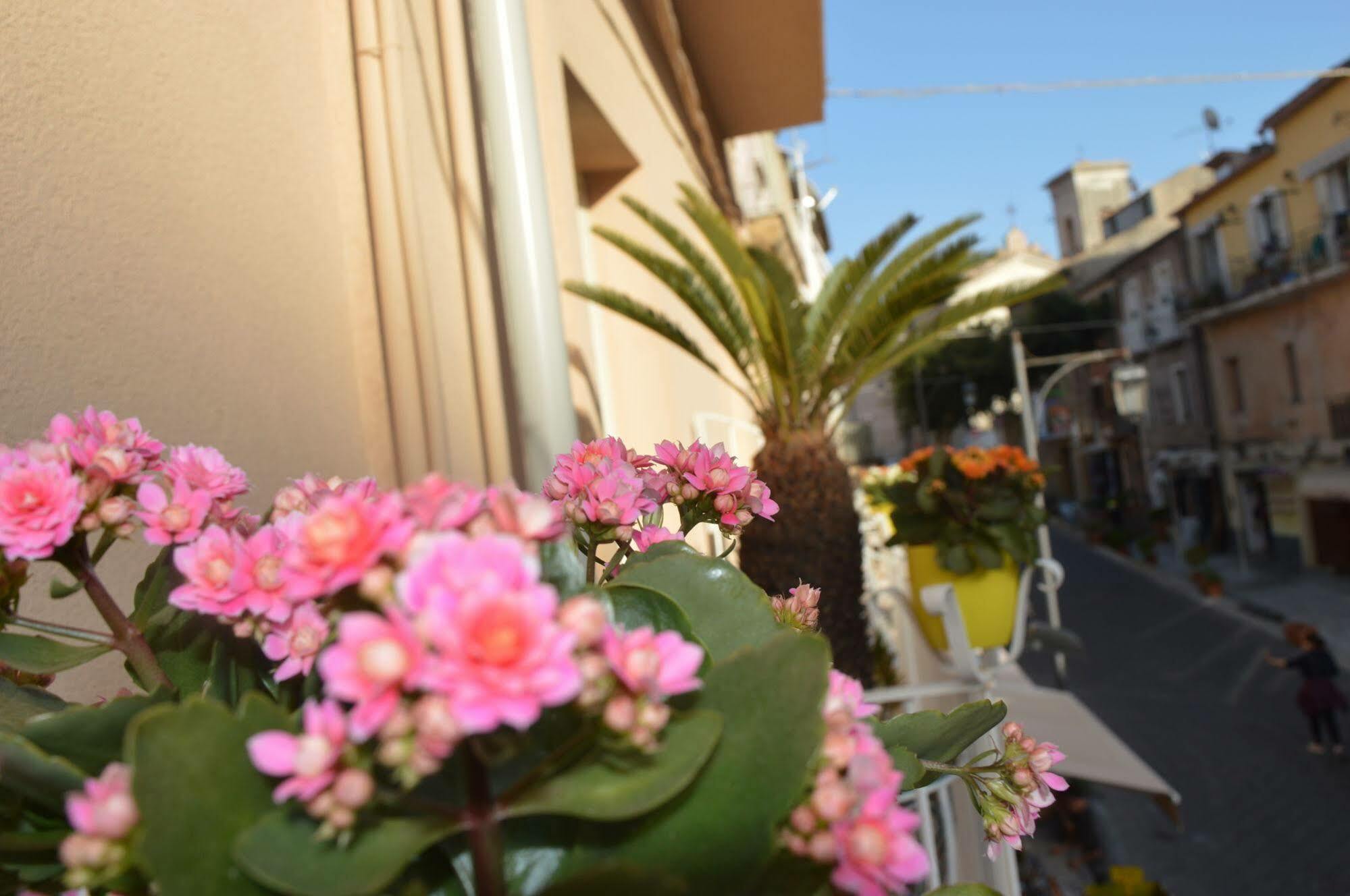 Residenza Donna Giovanna تروبيا المظهر الخارجي الصورة