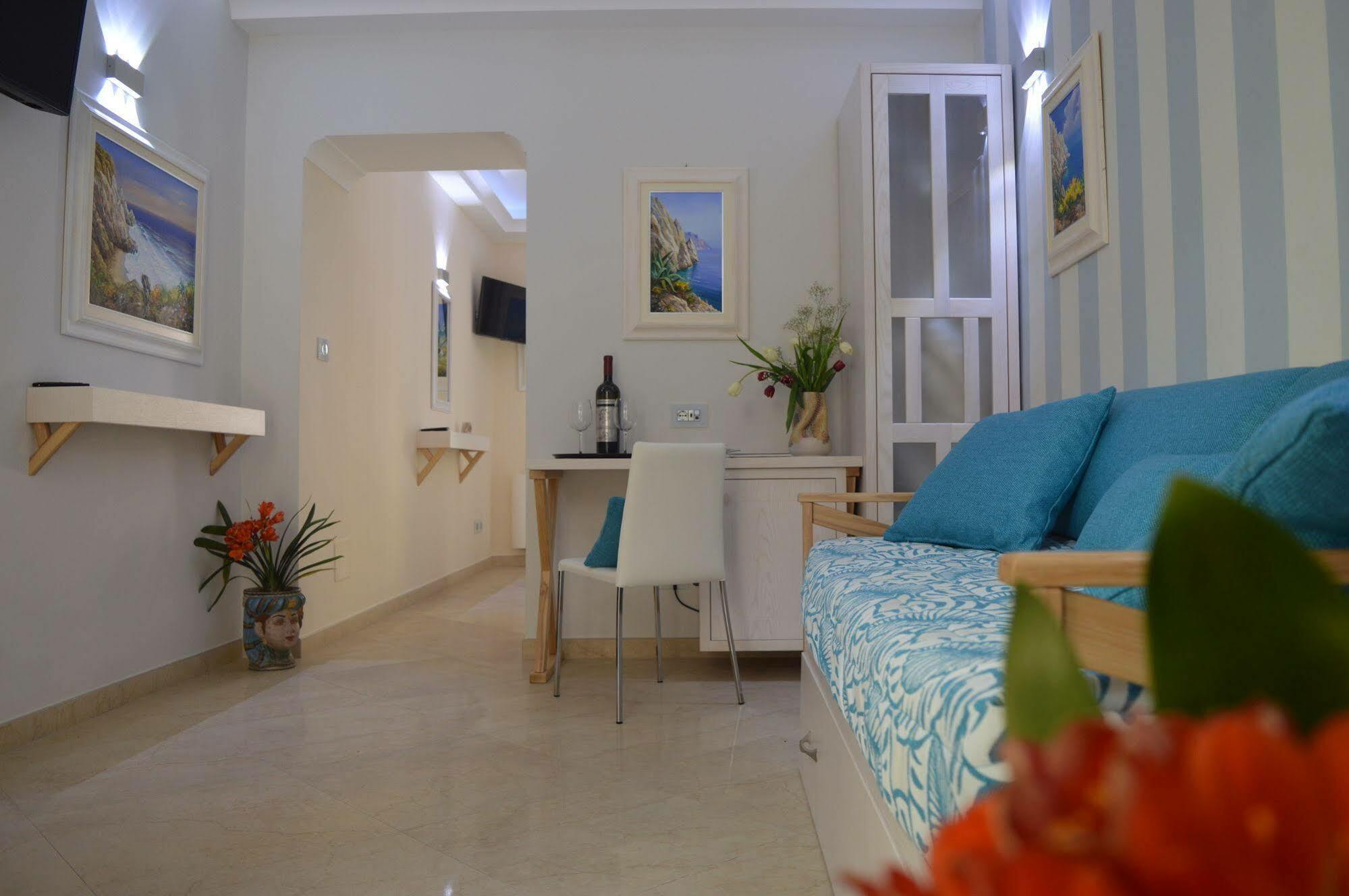 Residenza Donna Giovanna تروبيا المظهر الخارجي الصورة