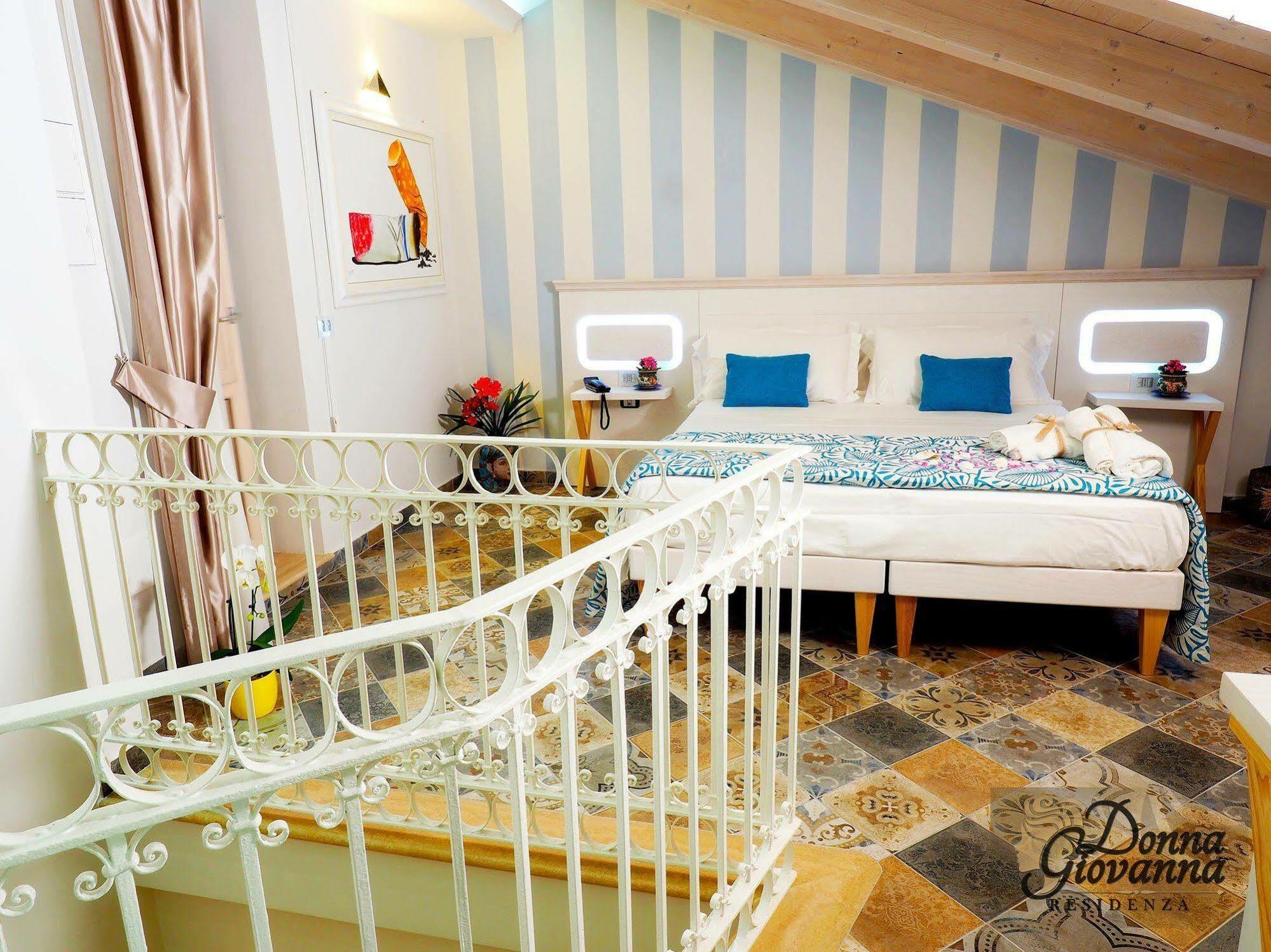Residenza Donna Giovanna تروبيا المظهر الخارجي الصورة